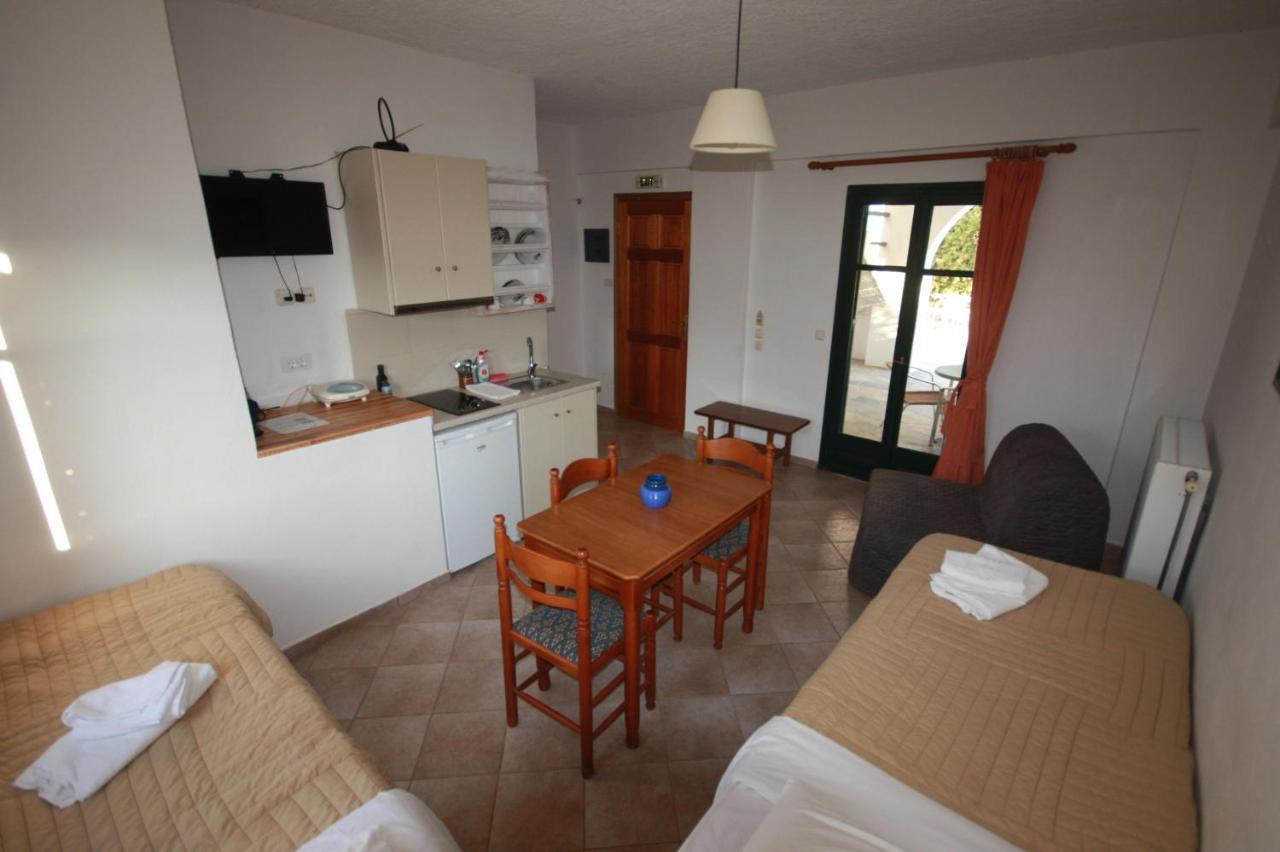 Cyclades Beach Apartments Chrisopigi  Экстерьер фото